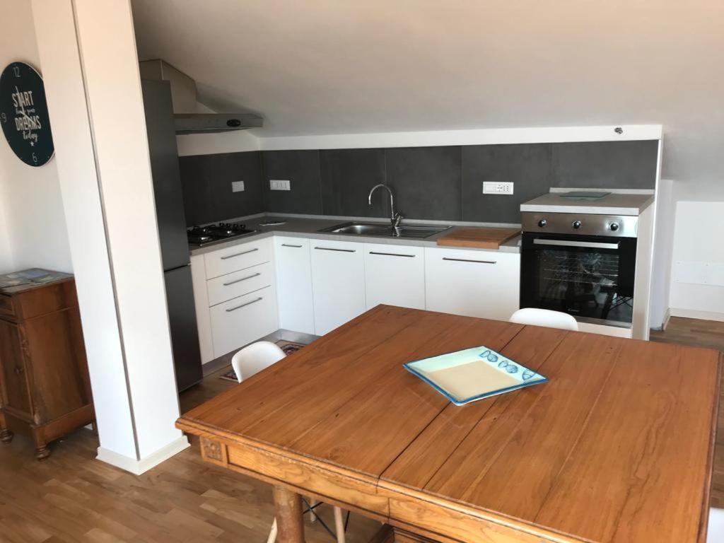 La Casa Con Vista Di Emma Διαμέρισμα Vezzano Ligure Εξωτερικό φωτογραφία