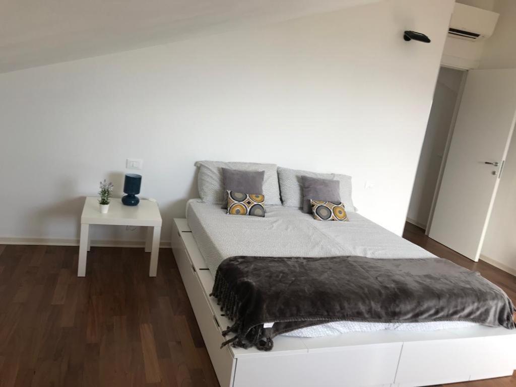 La Casa Con Vista Di Emma Διαμέρισμα Vezzano Ligure Εξωτερικό φωτογραφία
