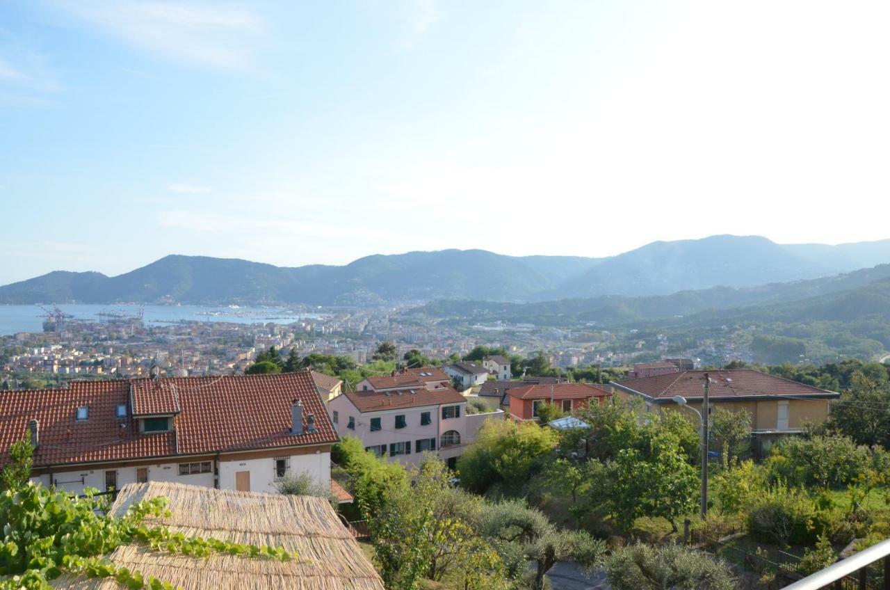 La Casa Con Vista Di Emma Διαμέρισμα Vezzano Ligure Εξωτερικό φωτογραφία